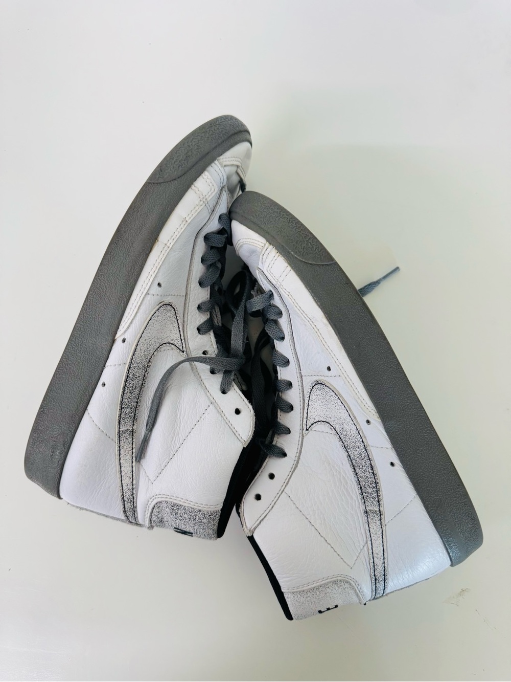 Nike Blazer '77 Mid "50 Years of Hip-Hop" White/Smoke Grey/Black Size 8